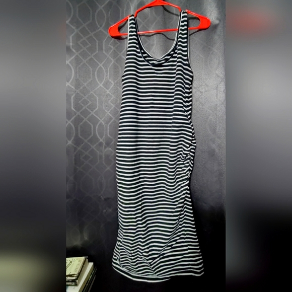 Old Navy Dresses & Skirts - Maternity Dress